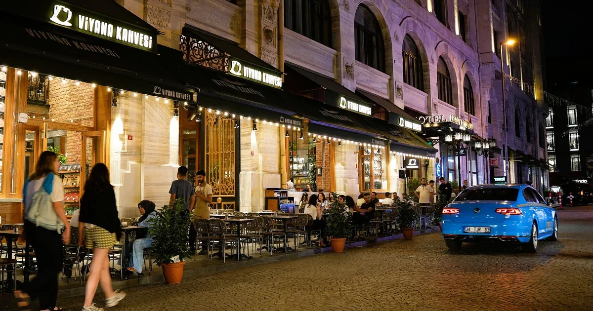 Nişantaşı sokaklarında şık kafe ve restoran